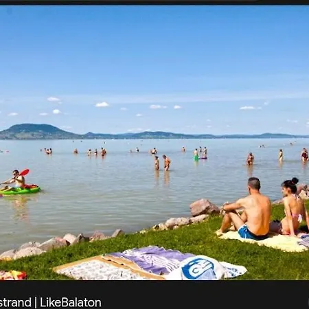Strandkoezeli Nyaralohaz