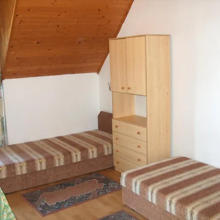 Strandkoezeli Nyaralohaz