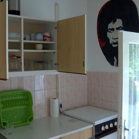 Strandkoezeli Nyaralohaz Apartment Balatonboglar